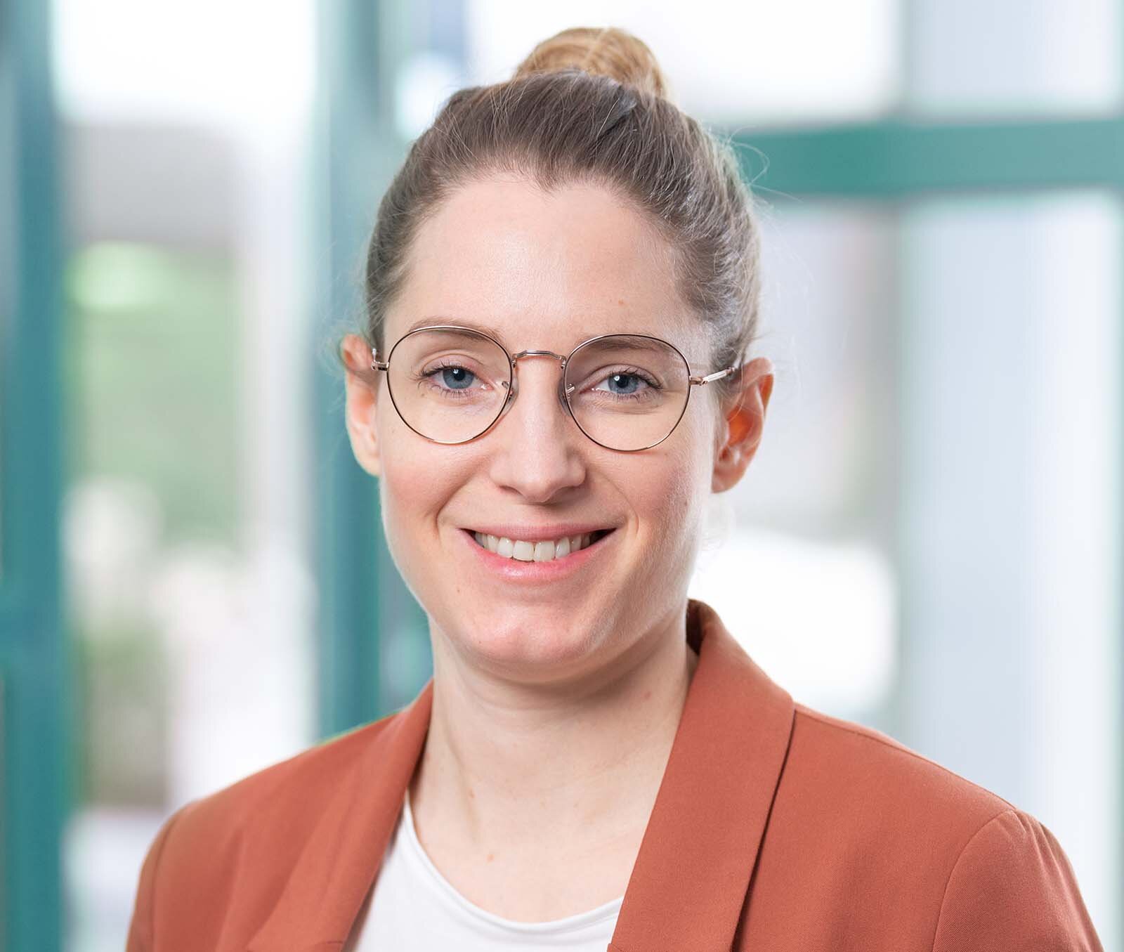 Vanessa Seemann-Renz, Prokuristin sowie Leiterin Personal und Marketing bei der Seemann Gestellbau GmbH